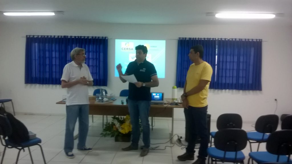 Da esquerda para direita: coordenador-geral do CERSA César Nóbrega, Prefeito Jarques Lúcio e professor Walmeran Trindade